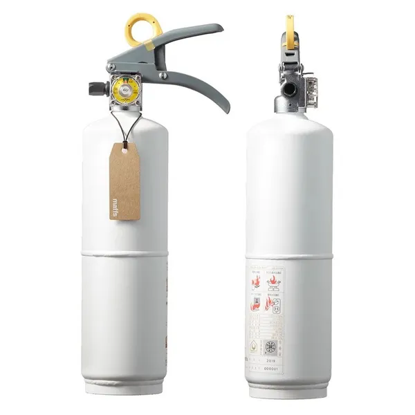 +maffs 黑白滅火器 12_morita miyata.jpg
