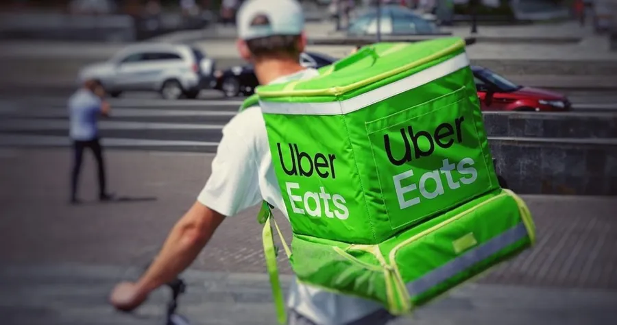 美食外送國際戰：印度 Uber Eats 長期虧損，傳將出售業務給 Zomato?