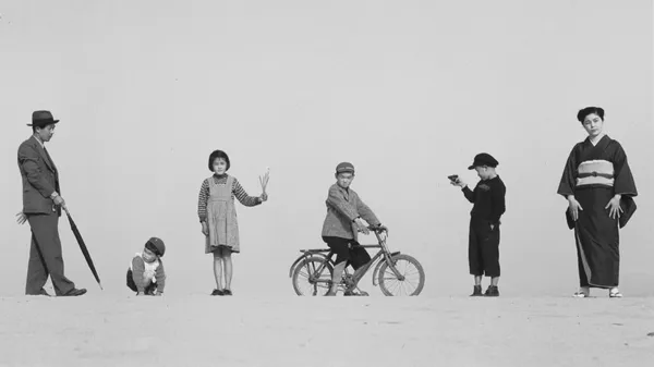 1植田正治，爸爸、媽媽、與孩子們，1949　©Shoji Ueda Office.jpg