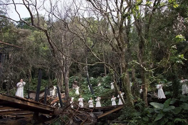 優人_優人神鼓山上劇場災後重建啟動記者會-第五儀式，由音樂總監黃誌群帶領團員進行-4.jpg