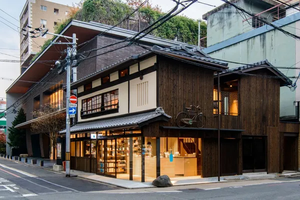 藍瓶咖啡京都六角01.jpg