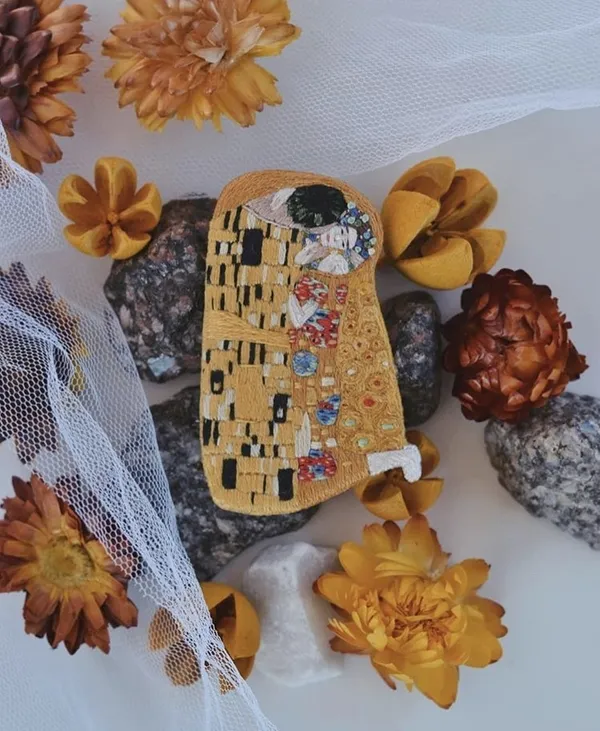 Alexandra Krylova 刺繡名畫 IG 02.jpg