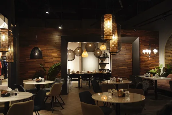 CANTINE MARAIS瑪黑餐酒