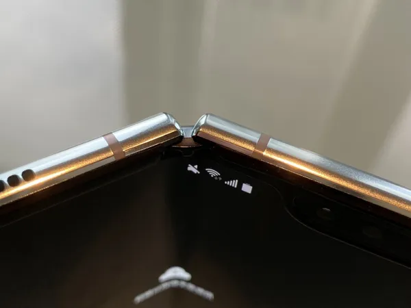 三星 折疊 手機 Galaxy Fold 8.jpg