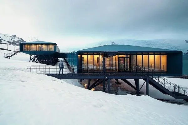 Antarctica6.jpg