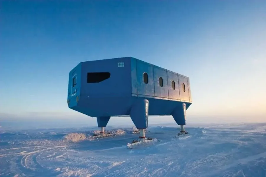 全球最酷建築在南極，有禮堂、圖書館而且蓋在雪橇上！