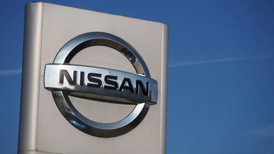 日產Q1慘賠13.8億美元！新CEO揮刀裁員2萬、關7座工廠，擬出售橫濱總部救公司？
