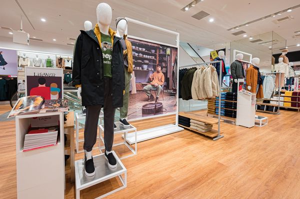  曾被笑是平價 UNIQLO，GU 不同在哪？一文解析定價與品牌策略