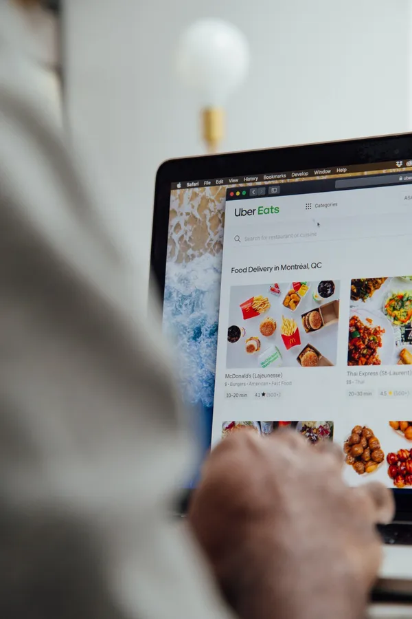 food-delivery-2.jpg