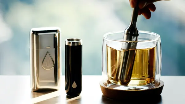 沏茶筆