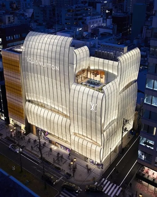 LV 大阪旗艦店 17.jpg