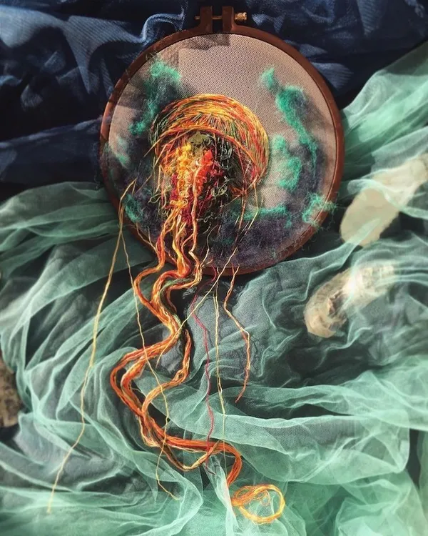 水母刺繡 Yuliya Kucherenko 08.jpg
