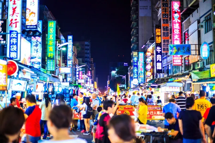 新冠肺炎衝擊餐飲業！ iCHEF從數據觀察：政府振興券成效有限