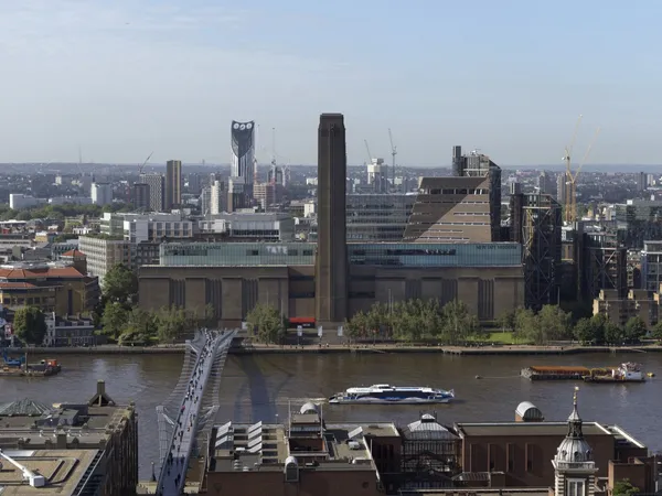 倫敦泰特美術館20週年Tate Modern.jpeg