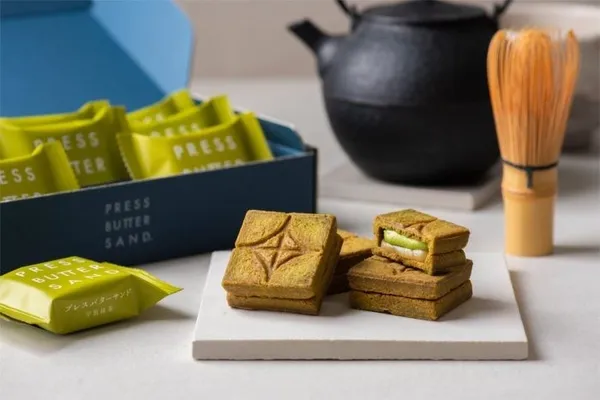 BAKE WORKS-press butter sand 抹茶口味.jpg
