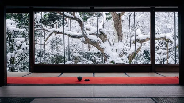無人知曉的雪夜京都：白雪覆蓋金閣寺、嵐山竹林，wasabitool 鏡頭下的冬季蒼茫