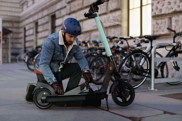 Tier共享電動滑板車