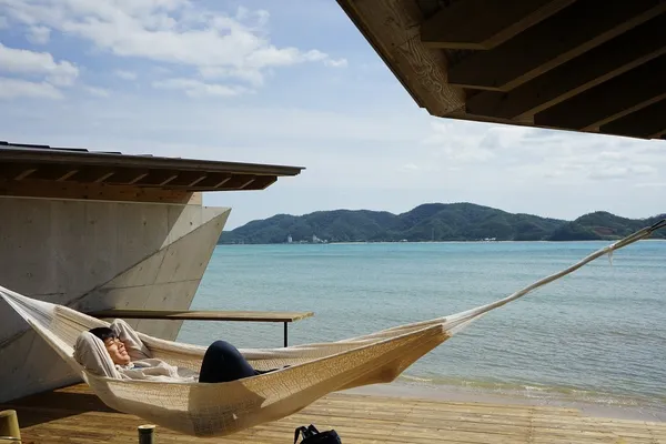 奄美傳泊The Beachfront MIJORA.jpg