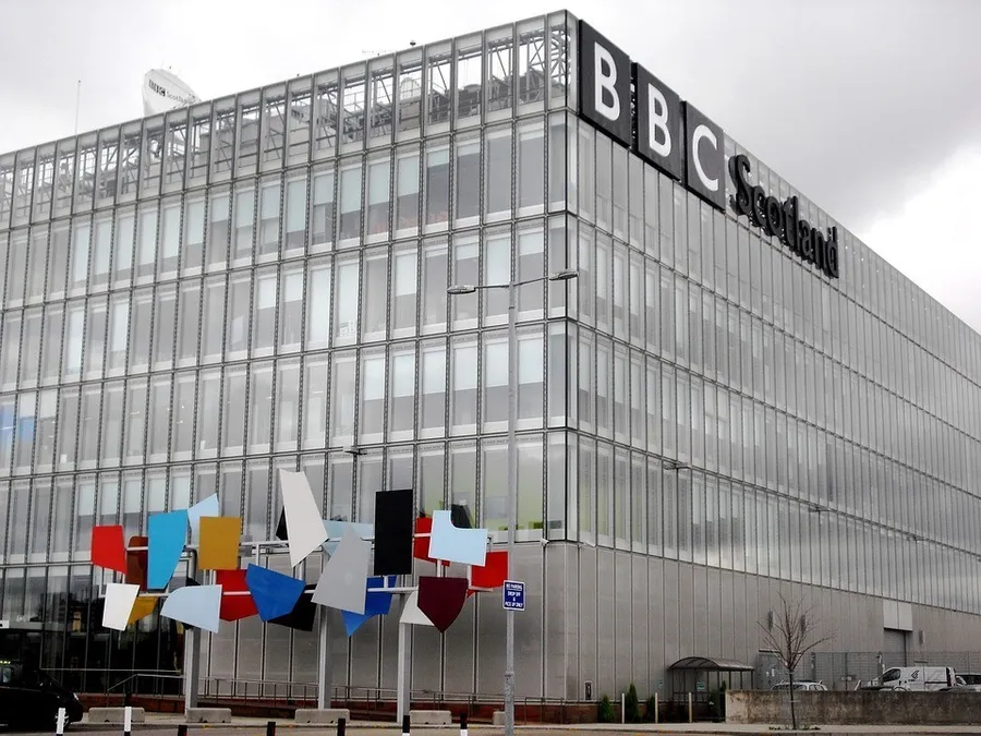 牌照稅被砍，BBC可能要斷糧了！98歲老牌媒體該怎麼走下去？