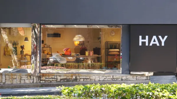 HAY天母首開快閃店！綠植栽、經典家具打造居家情境，實現北歐溫暖簡約風格