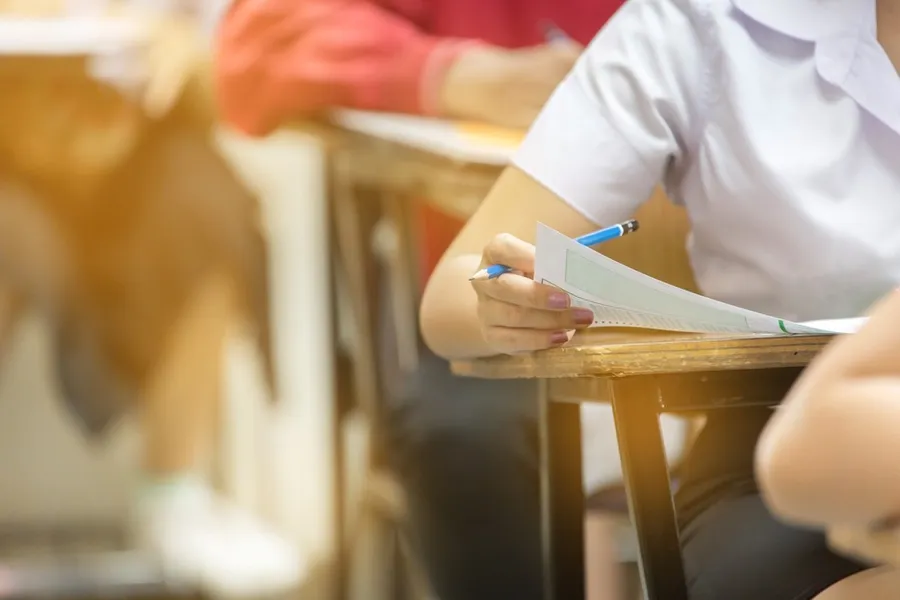 當習慣填鴨的台灣學生跨向探索自我，108課綱上路2年，為何高中生比以前更忙了？