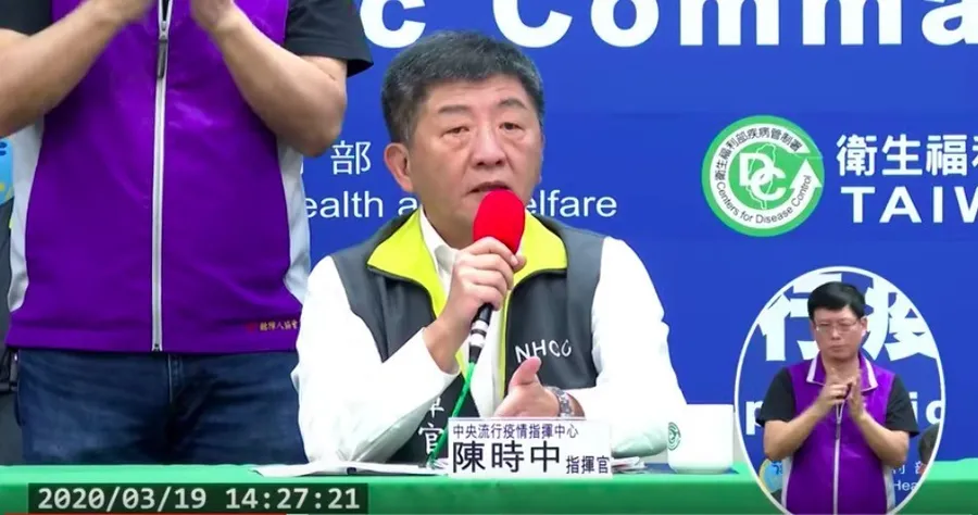 同班同學染疫，高中全校停課首例！陳時中為何說心理建設很重要？