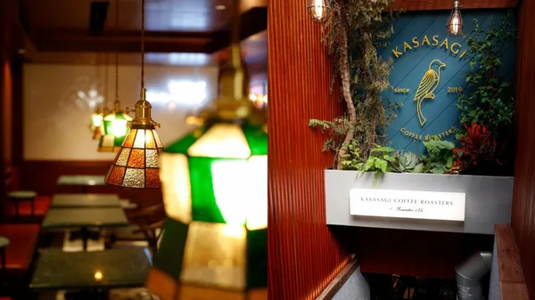 打造一座夢中場景的咖啡館：隱藏地面下的預約制咖啡館「鵲 Kasasagi Coffee Roasters」