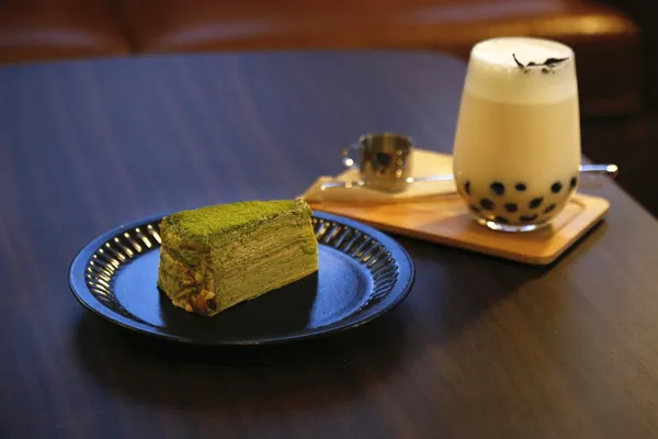 生活在他方夜貓店
