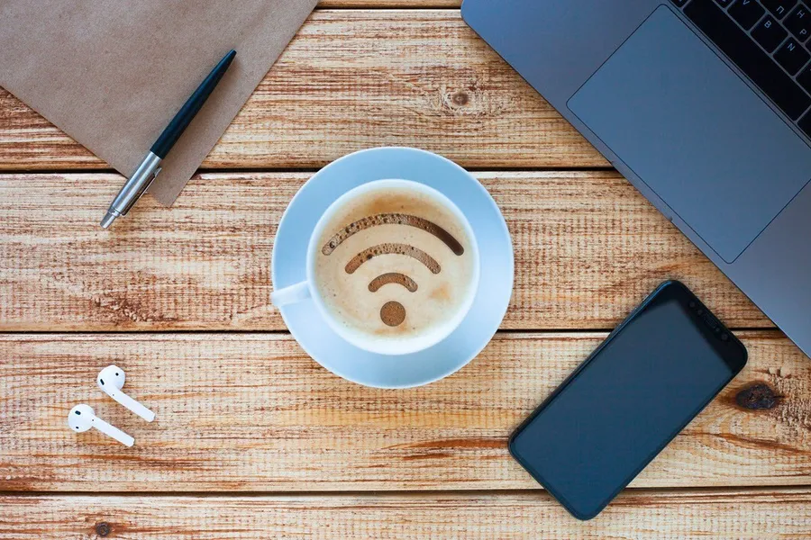專為中小型企業而生的Wi-Fi 打造業務即戰力的最佳選擇Aruba Instant On AP