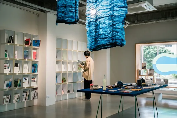 大自然是最好的靈感！台東「山海人」特展揭幕，平面設計、攝影、羊毛氈下的東海岸印象