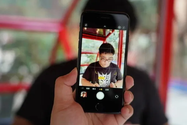  iPhone 