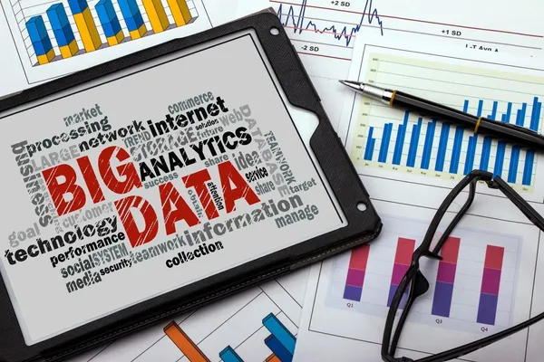 shutterstock_242852335_big data.jpg