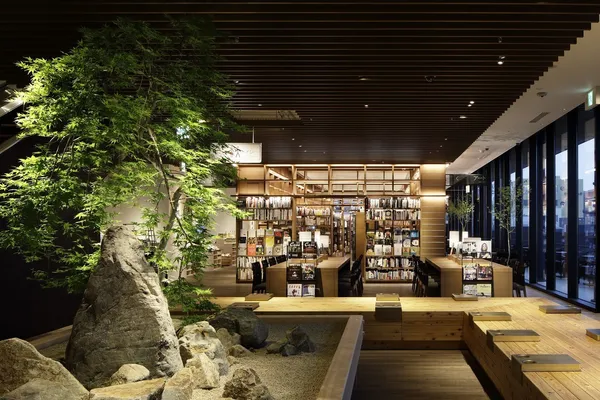奈良蔦屋書店02.jpg
