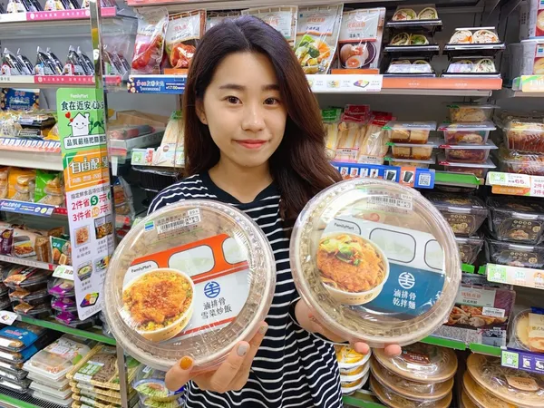 主打懷舊滋味「滷排骨」多樣搭配 共推8款鮮食、3種餐別 巷口就吃得到.JPG