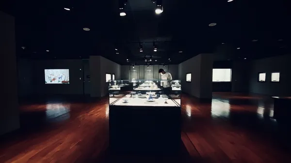 再訪故宮的 6 大理由！近距離賞析故宮三寶、走進體感互動《早春圖》