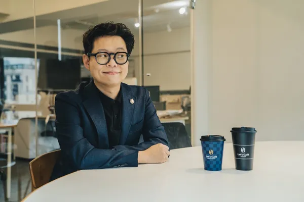 全家便利商店 Let’s Café