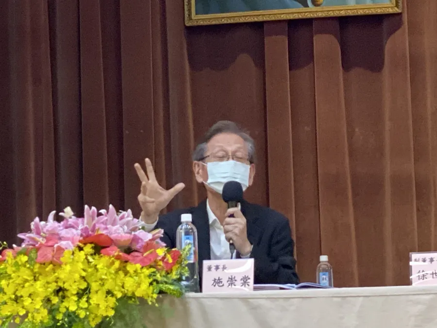 華碩手握617億元現金，施崇棠肺炎疫情中覺悟：將務實購併新創