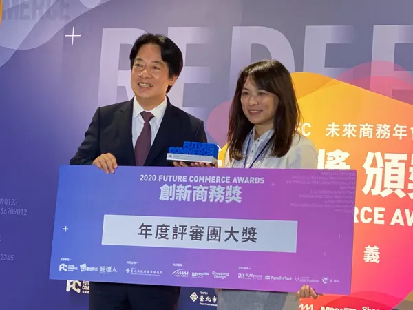 客群經營處數據專案開發部長許玲釧