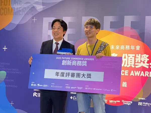 數位科技產品研發經理張啟哲 賴清德