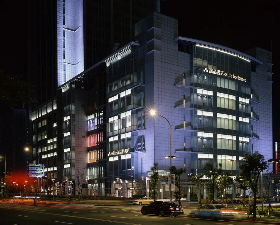 博客來首間實體書店、全球最大星巴克都來了！統一董娘打造的Dream plaza是什麼模樣？