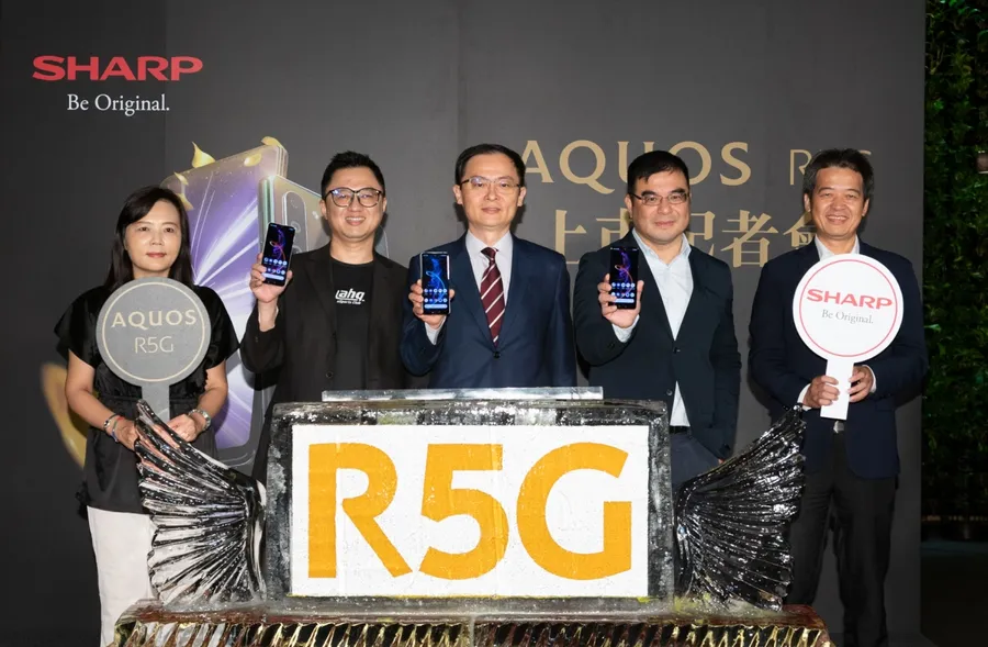 SHARP AQUOS系列最高規格手機在台上市，獨家聰明AI Live Story技術即時分享短影片，搭載夏普獨家技術 Pro IGZO螢幕 120Hz高刷新率觸控操作