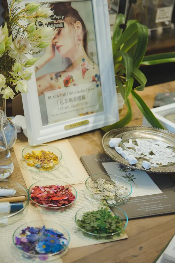 小黑尾巴-礦石上的植物圖鑑-630A7542.jpg