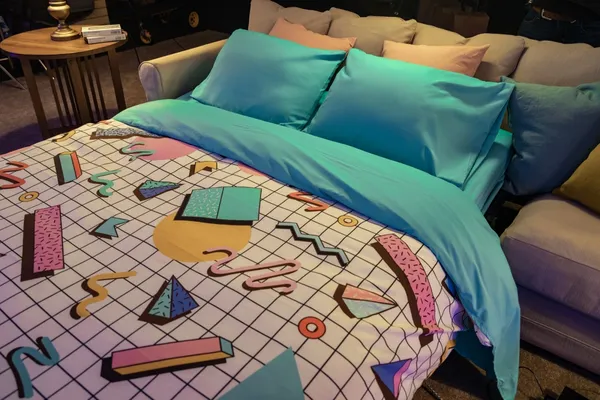 向青春道別！Airbnb 邀請旅客夜宿「全球最後一間百視達」_6拷貝.jpg