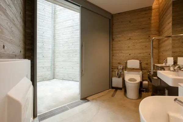Tokyo Toilet 18.jpg