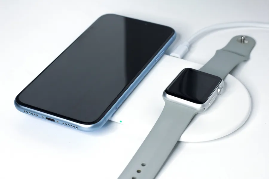 又落空？蘋果無線充電板AirPower歷劫歸來，上線時程卻可能又延至明年