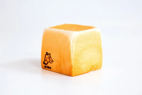 〖niko bakery 日香高級吐司專門店〗niko日香 美肌生吐司，售價130元_條。(圖片由n
