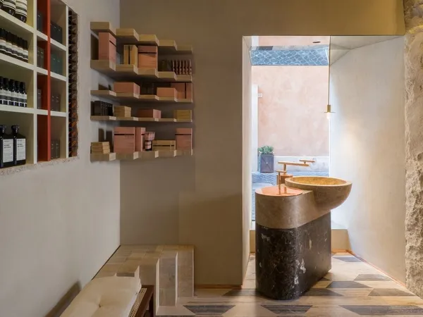 Small JPEG-Aesop IT Store San Lorenzo in Lucina 07