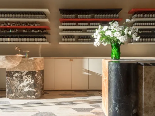 Small JPEG-Aesop IT Store San Lorenzo in Lucina 11