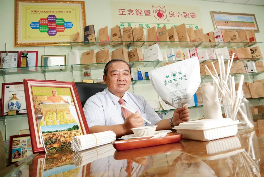 紙袋界的台積電！曾慘到僅剩9名員工，壯佳果如何靠「水果套袋」翻身成台灣第一？