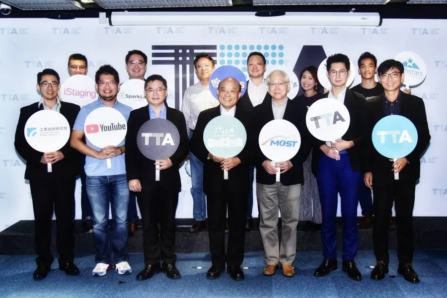 蘇揆訪科技部TTA 呼籲力拼台灣科技新創國際隊